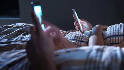 Apple’dan Kritik Güncelleme: Çift SIM iPhone Kullanıcılarına Uyarı