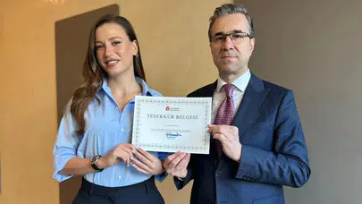 Serenay Sarıkaya’ya Devletten Teşekkür Belgesi: Vergi Haftası’nda Dikkat Çeken Ödül