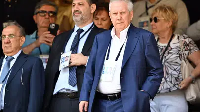 Aziz Yıldırım’dan Fenerbahçe’ye Moral: ‘9 Puan Geriden Gelip Şampiyon Olduk