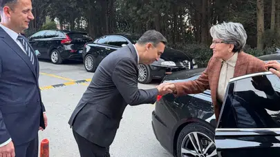 Meral Akşener Uzun Aradan Sonra Görüntülendi: İftar Programında Ortaya Çıktı