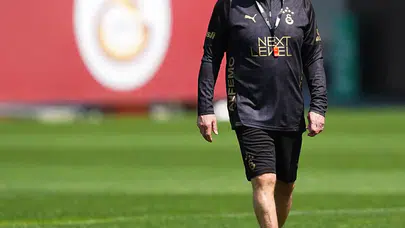 Eleştirilere Cevap Verdi: Okan Buruk’tan Dikkat Çeken Açıklamalar