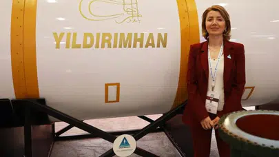 Türkiye’nin 6 Bin Kilometre Menzilli Füzesi Tanıtıldı