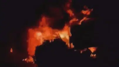 Esenyurt'ta Korku Dolu Gece! Seyir Halindeki TIR Alev Topuna Döndü