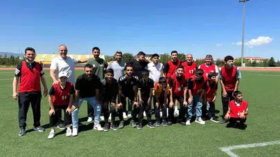 Bir Top, Bir Maç ve Kurulan Ömürlük Dostluklar... Kayseri’de Duygulandıran Buluşma