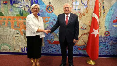 Türkiye ve Fransa Arasında Kritik Görüşme! NATO Zirvesinde Önemli Mesaj