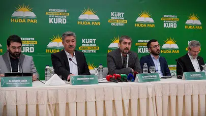 HÜDAPAR, Diyarbakır’da AK Partili siyasetçilerin de katıldığı “Kürt Sorununa İnsani Çözüm” çalıştayı düzenledi. Hem Türkçe hem Kürtçe okunan sonuç bildirgesinde çözüm öneleri sıralandı, Kürtçe önündeki engellerin kaldırıması gerektiği belirtildi.