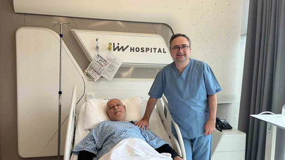 Prostat tedavisinde teknoloji değişiyor: Doktorlar bu yöntemi canlı ameliyatla gösterdi