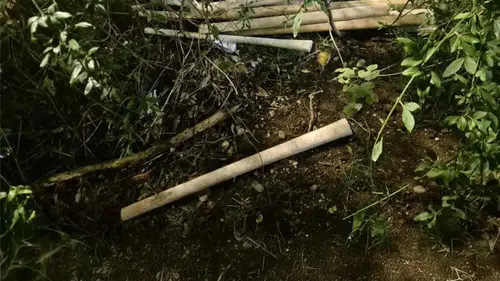 Sokaklara beyzbol sopası gizlemişler! Karadağ’da Türklere saldırı hazırlığı mı?