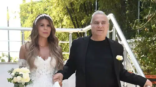 Mehmet Ali Erbil’in eşi için aldığı spor araba kaç milyon lira? İşte markası ve modeli