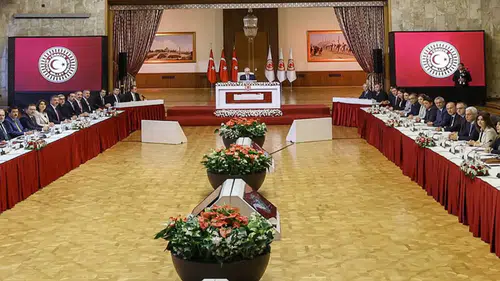 Siyasette Ezber Bozan Blok