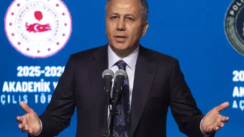 “Zafiyet Yok” İddiasına Sert Tepki! Ali Yerlikaya’dan İstanbul İBB Soruşturmasıyla İlgili Algı Çıkışı