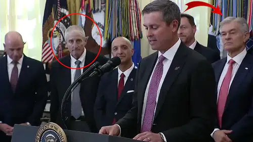 Trump’ın basın toplantısında panik anları: Zayıflama ilacı temsilcisi canlı yayında fenalaştı!