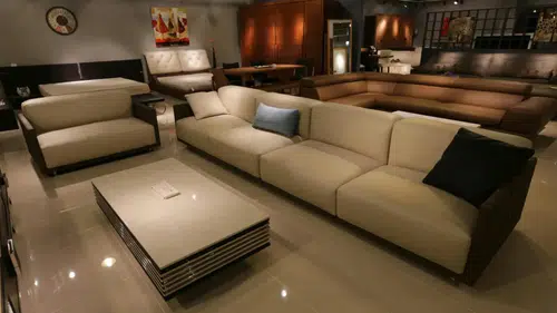 77 Yıllık Efsane İflas Etti! Mobilya Devi American Signature Mağazalarını Kapatıyor