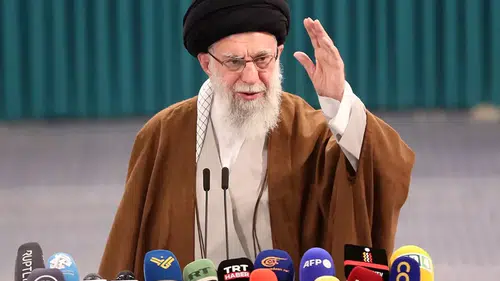 İran’dan Dünyayı Sarsan Mesaj: “Hamaney’e Dokunan Olursa Cihat Başlar”