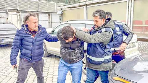 Cezaevi Islah Etmiyor