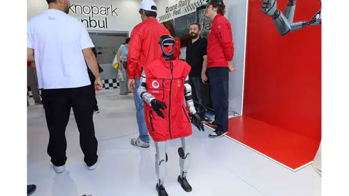 İnsansı robot, TEKNOFEST’in ilgi odağı oldu