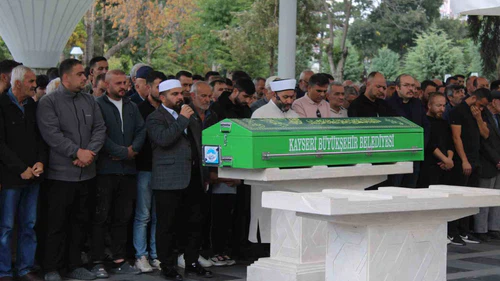 Kayseri’de Feci Kaza! Ceviz Ağacından Düşen Öğretmen Hayatını Kaybetti