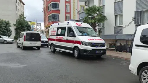 Bafra’da Korkutan Olay: Tüfekten Çıkan Saçma Camı Deldi