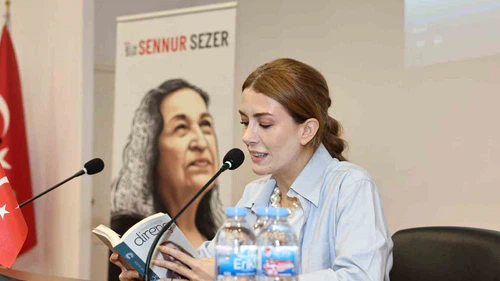 Elit Andaç Çam Gençlerle ve İşçilerle Buluştu: Sennur Sezer Şiirleri Seslendirildi