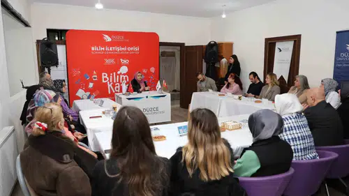 Düzce’de Bilim Kafe’de Çocuklarda Şiddet Eğilimi Tüm Yönleriyle Masaya Yatırıldı