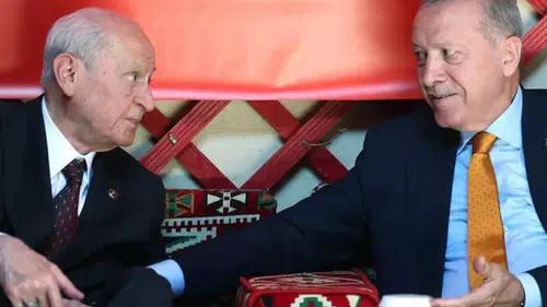 72 Gül ve Dini Motifli Harita: Bahçeli’nin Erdoğan’a Doğum Günü Hediyesi Gündem Oldu