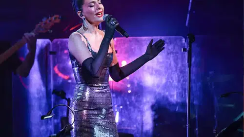 Bergüzar Korel’den Yıllar Sonra İlk Konser: 'Sesim Titredi ama Mutluydum