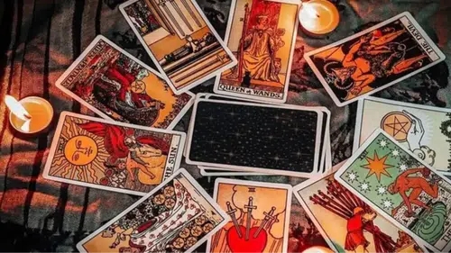 12 Şubat Günlük Tarot Falı: Aşk, Para ve Kariyerde Seni Bekleyen Sürprizler