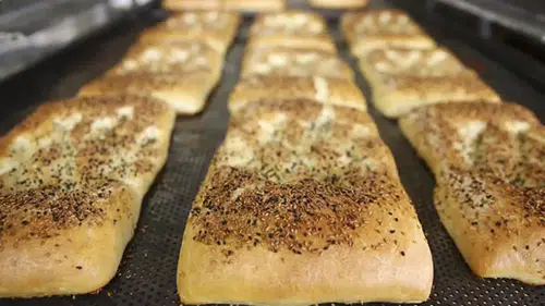 Ramazan Ayı Başlıyor: İstanbul’da Halk Ekmek Pidesi Fiyatları ve Satış Noktaları Açıklandı