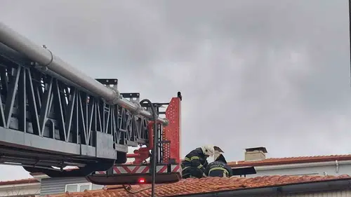 Burdur’da Evde Çıkan Baca Yangını İtfaiye Ekipleri Tarafından Hızla Söndürüldü