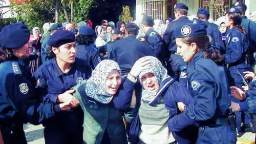 30 Yıl Sonra Daha Kararlıyız: Bir Daha Asla