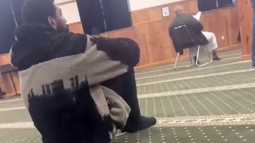 NBA Yıldızı Kyrie Irving’in İslamiyet Seçimi Sosyal Medyada Konuşuluyor