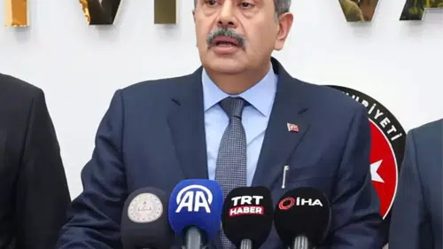 Bakan Tekin’den 168 Kişilik Metin Tepkisi: Suç Duyurusu Yapılacak