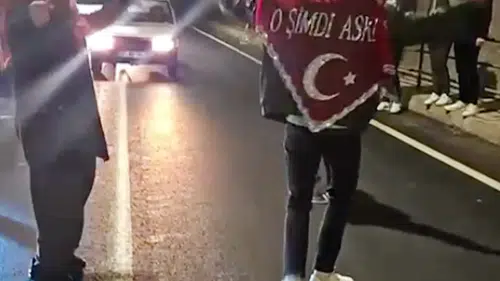 “Dim Tüneli’ni Kapatan Asker Konvoyuna Ceza ve Trafik Yaptırımı”