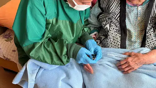 “Karabük Belediyesi’nden Evde Bakım Hizmeti: 3 Bin 720 Yaşlı ve Engelliye Destek”