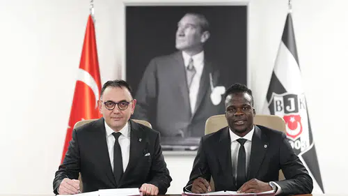 Beşiktaş’tan Transfer Hamlesi: Junior Olaitan Siyah Beyazlı Formayı Giydi