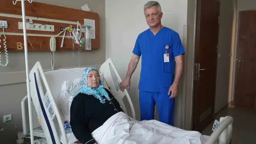 Görenler Kilo Aldı Sandı: Karnından 30 Santim ve 10,5 Kiloluk Dev Kitle Çıkarıldı