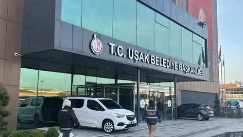 Uşak ve Marmaris Belediyelerine Şok Operasyon Başkan Gözaltında