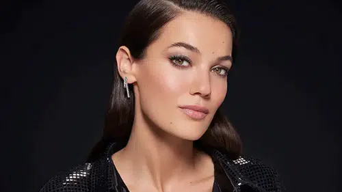 Pınar Deniz Kimdir? Kariyeri, Evliliği ve Yer Aldığı Projeler