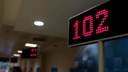 Sabah Uyandılar, Hesaplarına Giremediler: Akbank’ta Neler Oluyor?