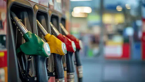 Akaryakıta zam geliyor: Benzin ve motorin fiyatları bu gece değişiyor