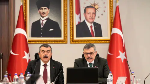 Okullarda Güvenlik İçin 81 İl Alarmda: Bakanlar Kritik Toplantı Yaptı