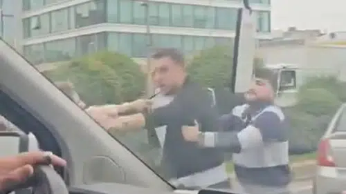 İstanbul’da Trafik Dehşeti: Sürücüler Kemer ve Yumruklarla Birbirine Girdi