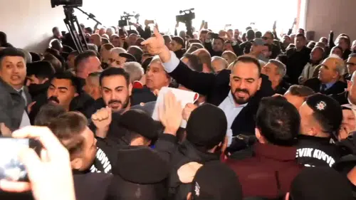 Bursa Büyükşehir Belediye Başkanı Bozbey’in Yerine Başkan Vekilliği Seçimi Öncesi Gerginlik