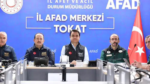 Tokat’ta Gece Boyu Korku Dolu Saatler! Vatandaşlar Evlerini Terk Etti