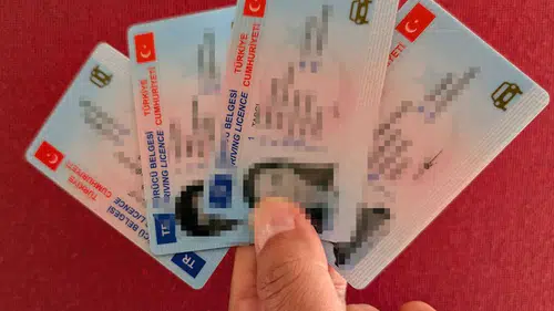 Ehliyette Yaş Düzenlemesi Geliyor! 65 Yaş Üstüne Yeni Şartlar