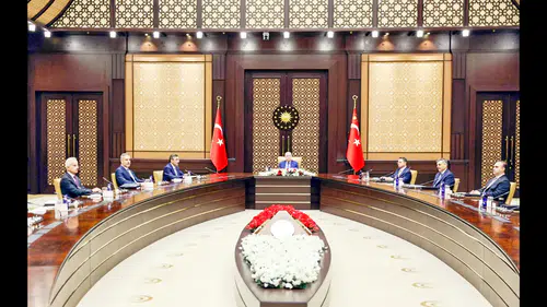 Teknolojik Vesayete Geçiş Yok