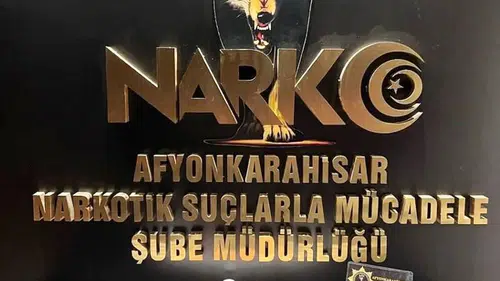 Şüpheli Araçtan Çıkanlar Polisi Harekete Geçirdi