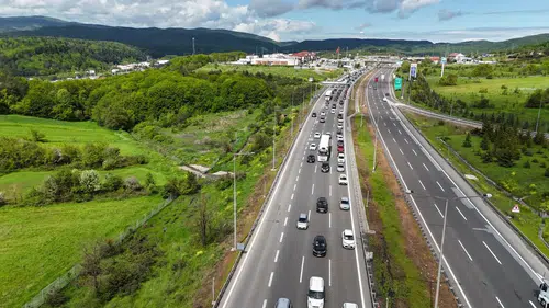 Kurban Bayramı Trafiği Kilitlendi! Bolu Dağı’nda Araçlar Durma Noktasına Geldi