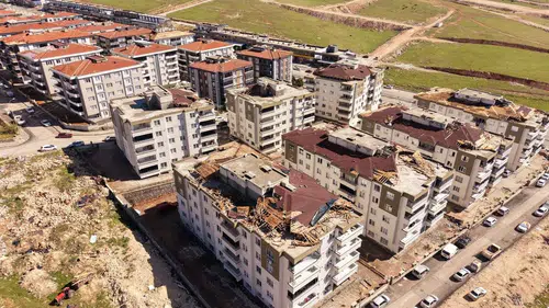 Gaziantep’te Fırtına Felaketi: Çatılar Uçtu, Hasar Büyük