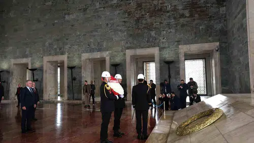 Türkiye’nin Geleceğine Dair Mesajlar Anıtkabir’den Verildi